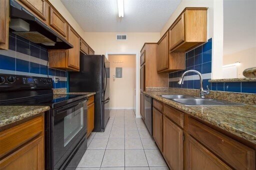 Photo - 8293 Sands Point Dr Unidad 185