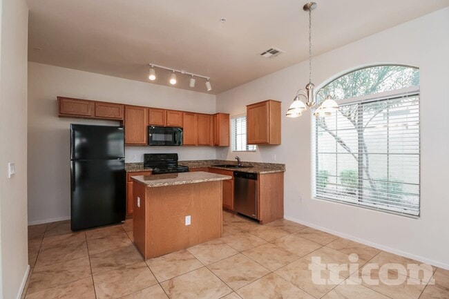 Photo - 1350 S Greenfield Rd