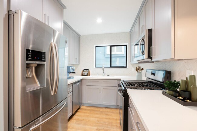 Photo - 520 Pacific St