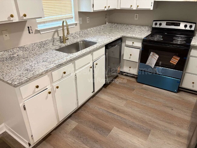 Photo - 1944 North Avenue NW