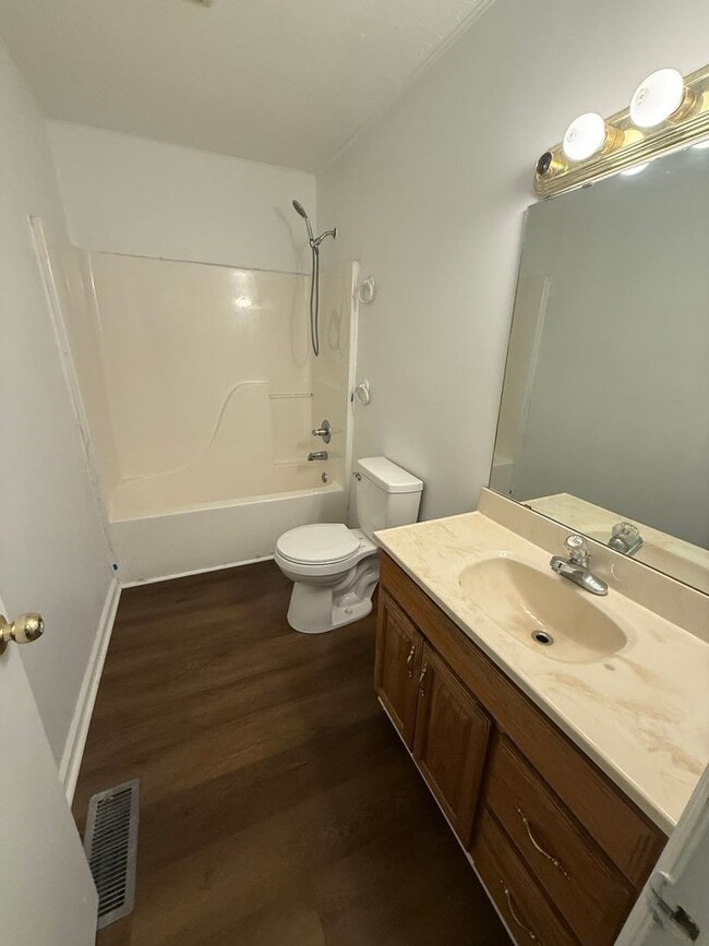 Photo - 216 Shreveport Dr