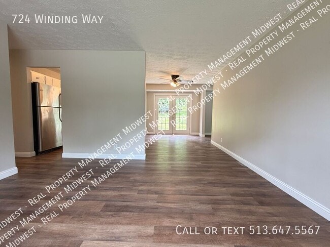 Photo - 724 Winding Way