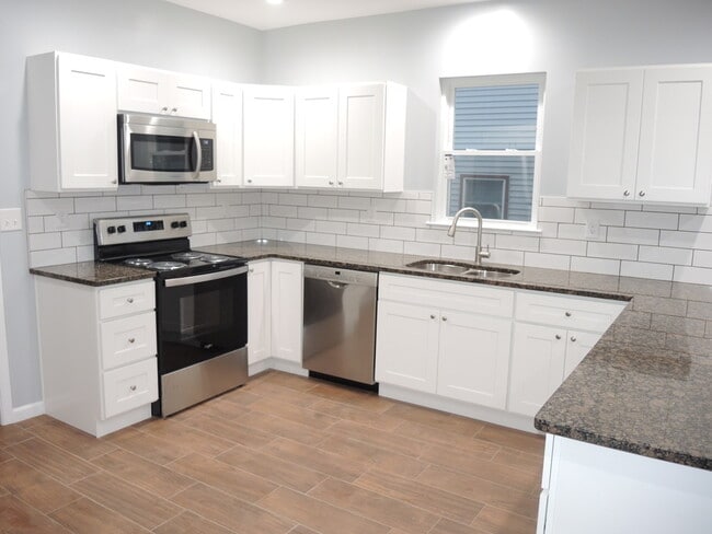 Photo - 1107 W Lincoln St