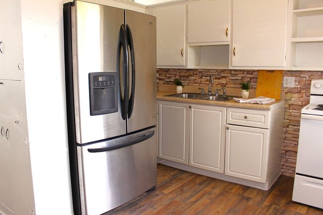 Photo - Lovely 3-bedroom 1 bath home for rent
