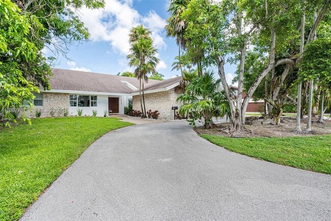 Building Photo - 9444 SW 69th Ct