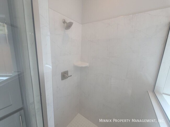 Photo - 2105 Congress Rd