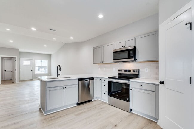 Photo - Skyway-Oliver Plan Casa