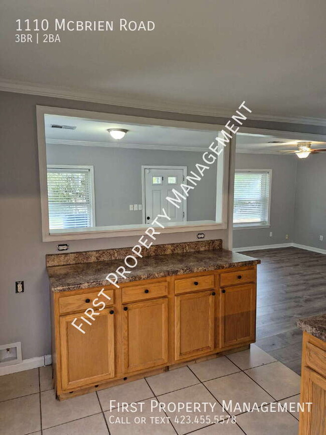 Photo - 1110 McBrien Rd