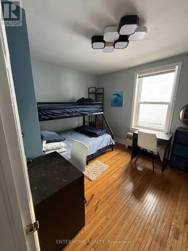 Photo - 51 Queen St E Unité 6