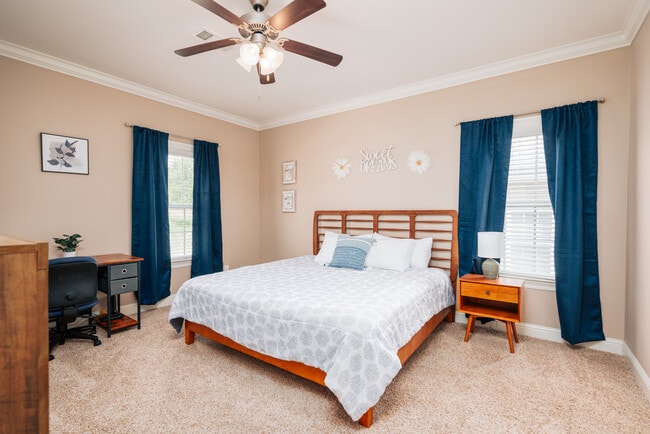 Photo - 921 Muirfield Dr Unit Pop Inn