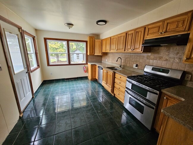 Photo - 21 Wisner Ave