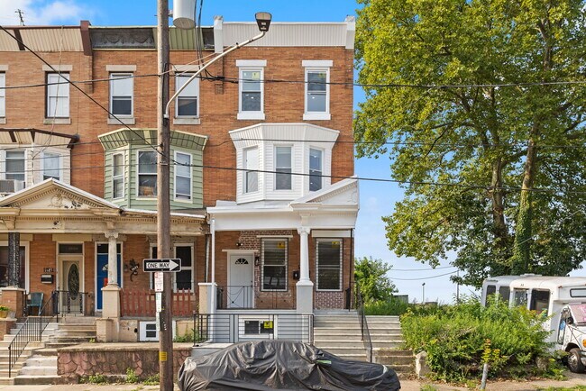 Photo - 1624 W Westmoreland St