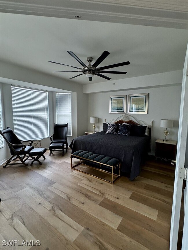 Photo - 4650 Yacht Harbor Dr Unit 132