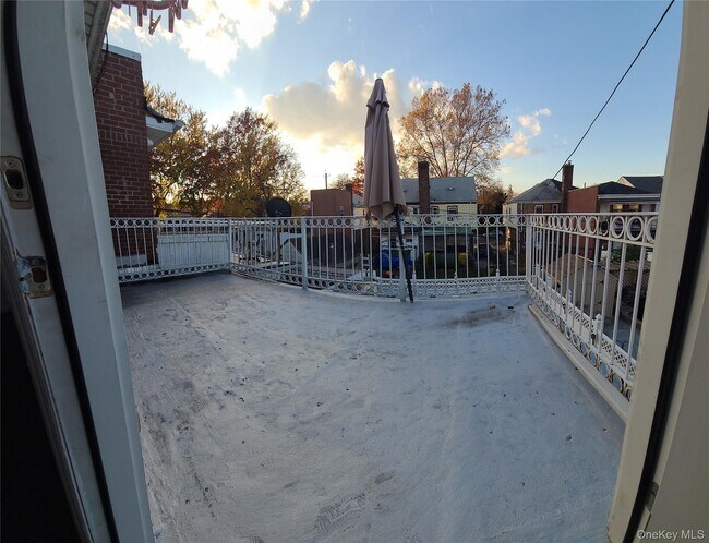 Photo - 61-52 148th Pl Unidad 2nd Floor