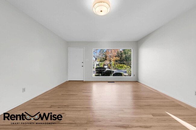 Photo - Present PM-Midtown Palo Alto Beauty-New Floors-Remodeled Bathrooms-Big Yard