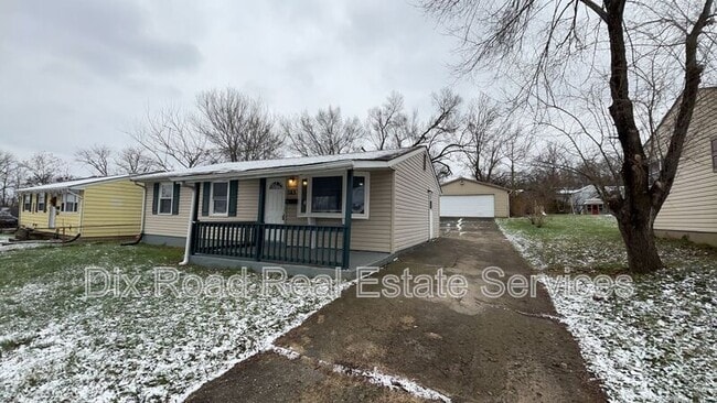 Photo - 163 Tecumseh Dr