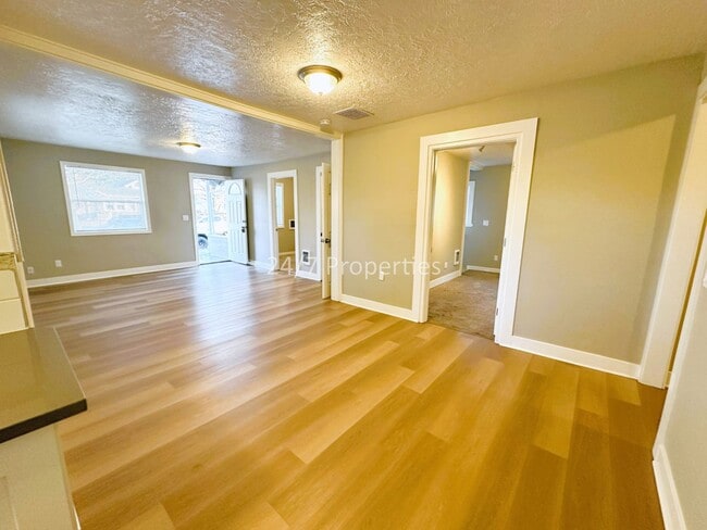 Photo - Charming 2 BD | 2 BA Home with A/C in Salem