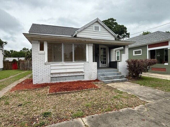 Building Photo - Pensacola - East Hill - 2 Bedroom, 1 Bathroom