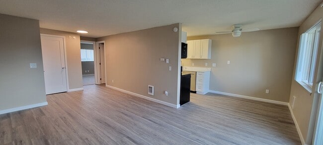 COURTYARD APTS-MUKILTEO