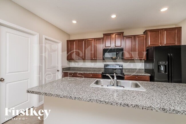 6918 Emerald Spring Loop