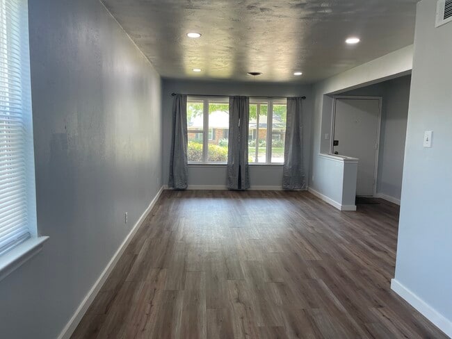 Photo - 9655 Lanward Dr