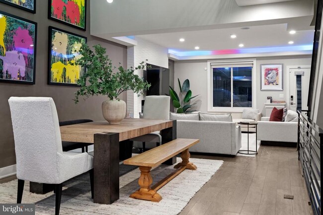 Photo - 1121 Earl St