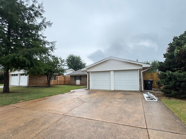 Photo - 8140 NW 28th St