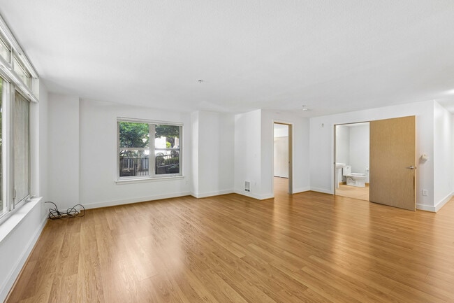 Photo - 1620 Belmont Ave Unit 125