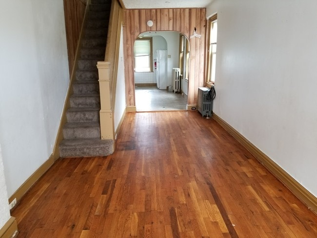 Photo - 510 Maple St