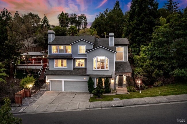 Photo - Luxury Living in Fountaingrove