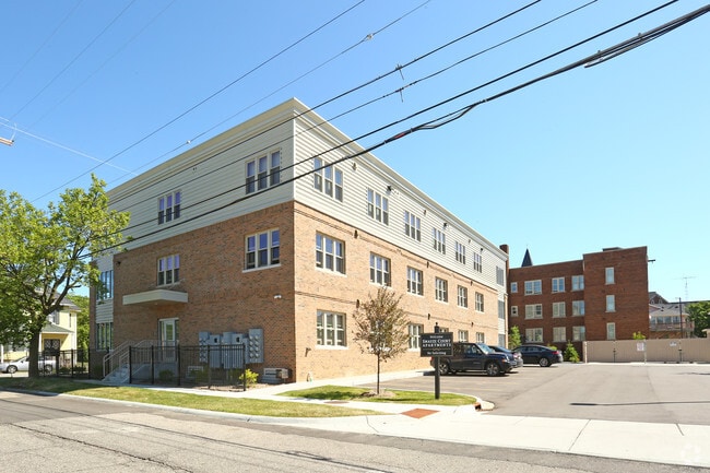 Photo - Swayze Apartments