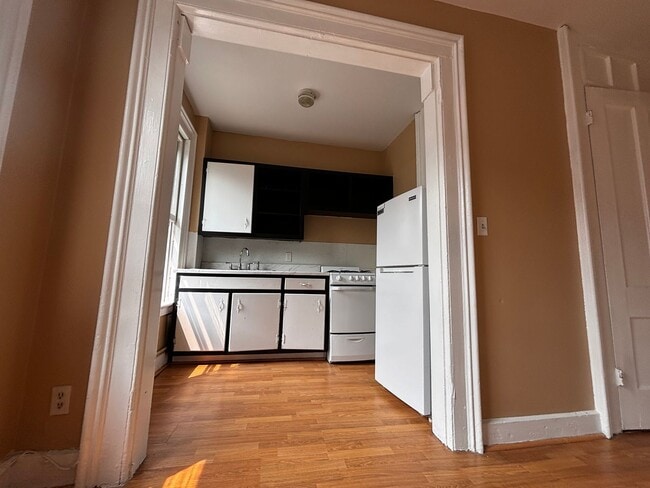Photo - 17 Court St Unit Second Floor