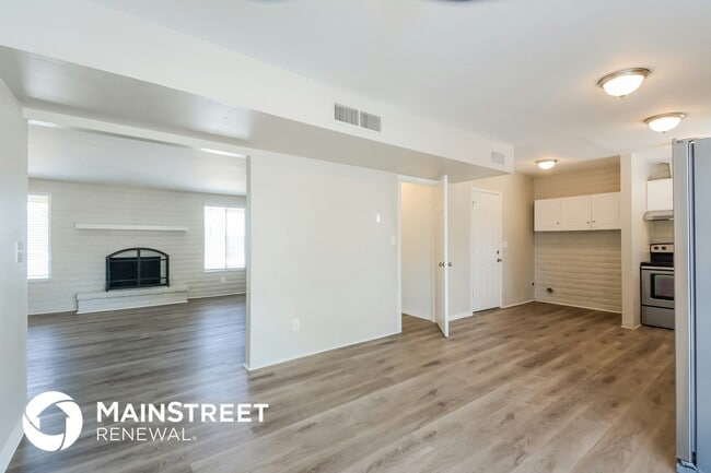 Photo - 7321 E Lakeside Dr