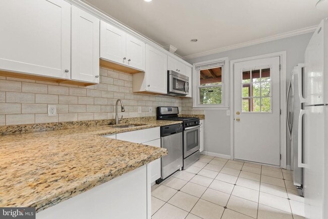 Photo - 9609 48th Ave