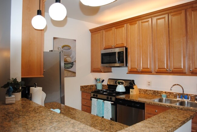1522 N La Salle Dr