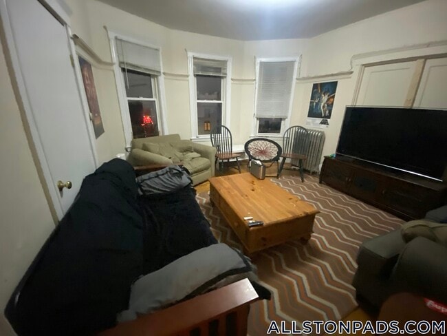 Photo - 5 Harvard Ter Unit 3