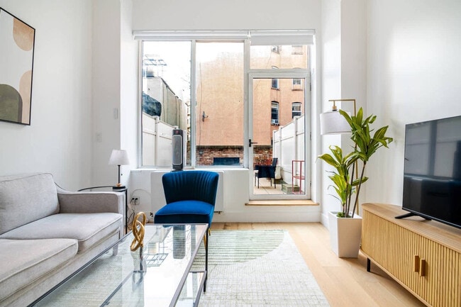 Photo - 19 St Marks Pl Unidad SI FL1-ID1495801P