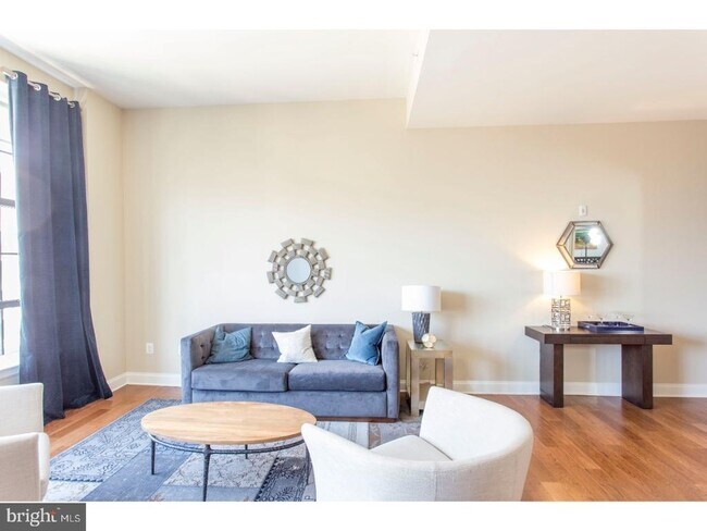 Photo - 600 N Broad St Unit C3