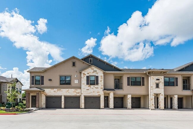 Photo - 1930 Kingsley Dr Apartment Unit 02301