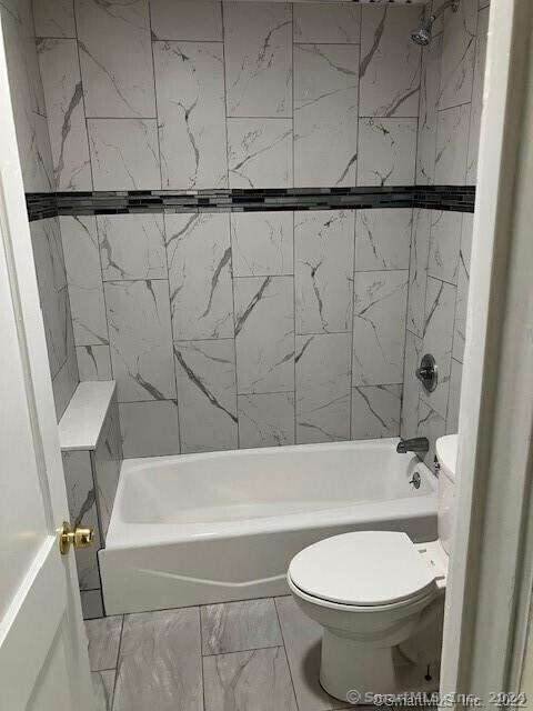 Photo - 2010 Huntington Rd