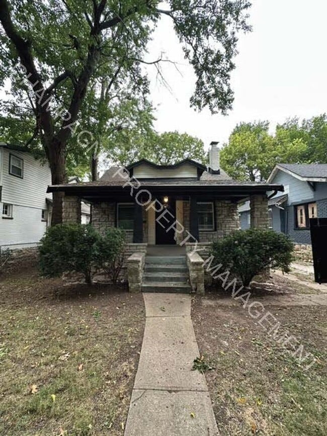 Building Photo - Recently Remodeled Home in Kansas City