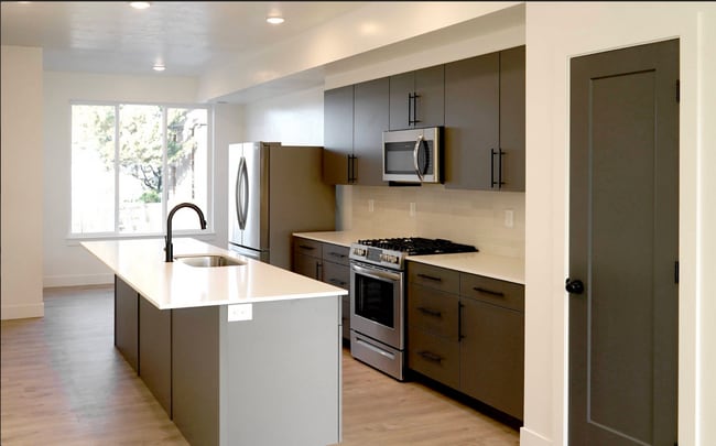 Building Photo - 2061 S Main St