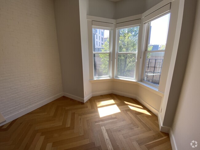 Building Photo - 464 Massachusetts Ave Unit 3 Rental