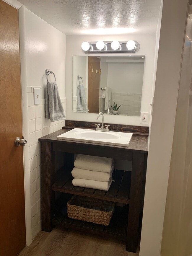 Photo - 251 E 1700 S