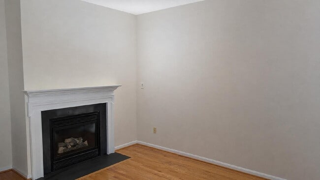 Photo - Spacious townhome