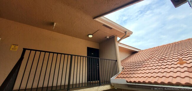 9033 Wiles Rd Unit 308