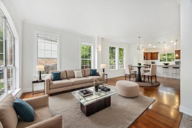 Photo - 2926 Winchester Dr