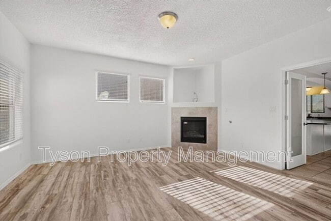 Photo - 6412 Sincho Ave