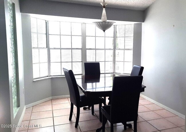 Photo - 114 Fontaine St