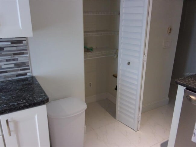 Photo - 132 E Cypress Ct